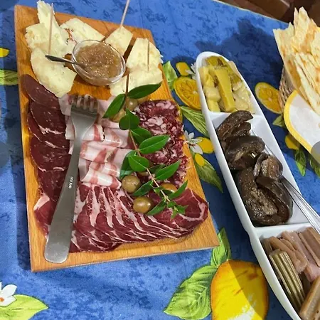 Çiftlik konaklama Cugumia *